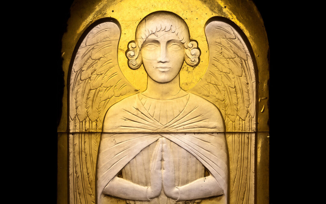 Verrières Lalique de Saint-Nicaise : une part pour les anges 