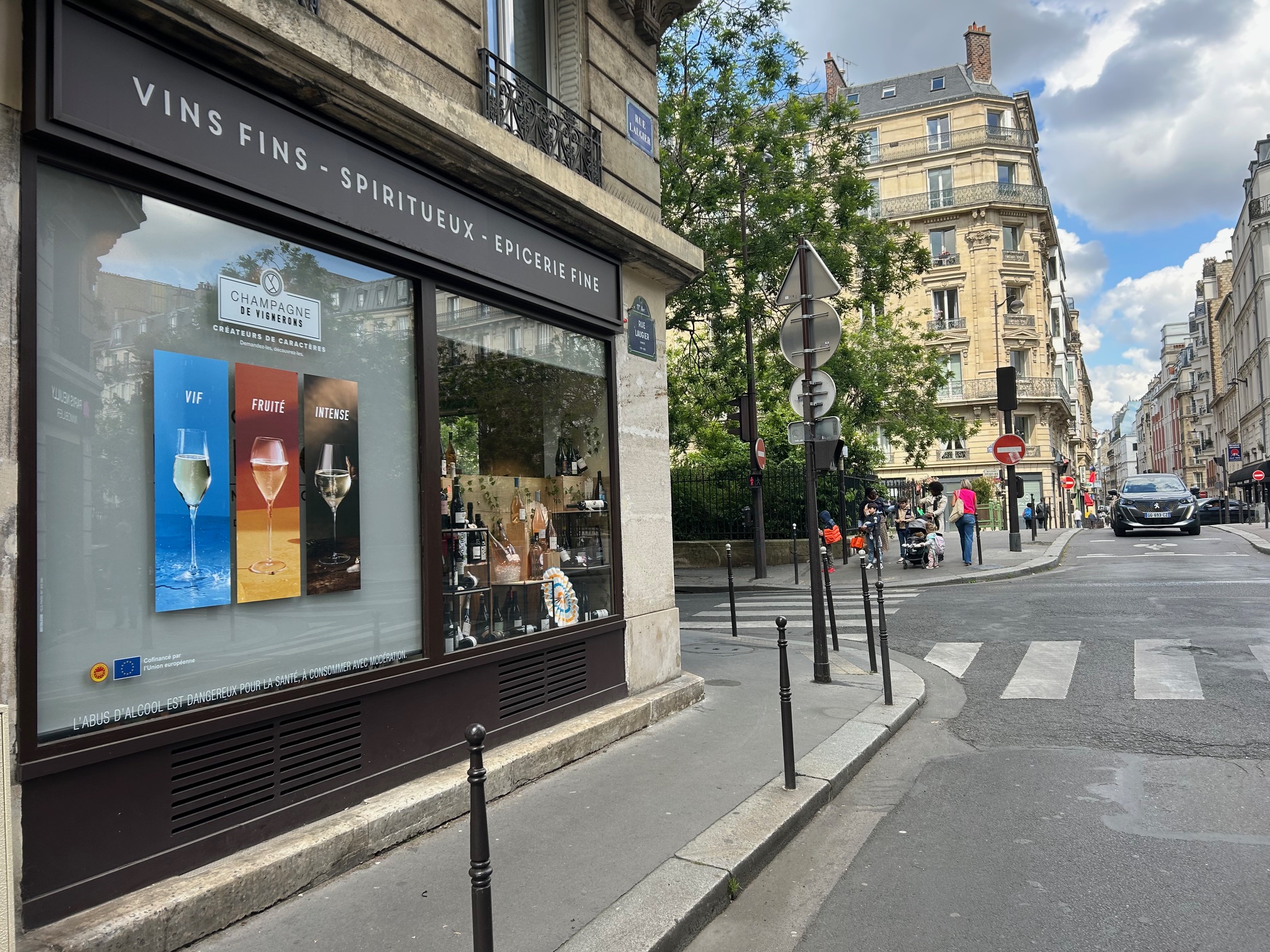 Les Caractères renforcent les ventes des cavistes